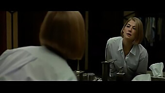 Pengalaman Saat-Saat Paling Sensual Dari Rosamund Pike Dalam Gone Girl Dengan Kompilasi Ini