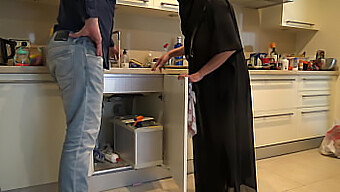 British Plumber Cheats With Muslim Milf In Steamy Kitchen Encounter