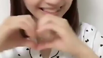 La Compilation De Vidéos Érotiques D'Ema Ita Sur Tiktok.