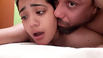 Casal Amador Experimenta Penetração Anal E Orgasmo